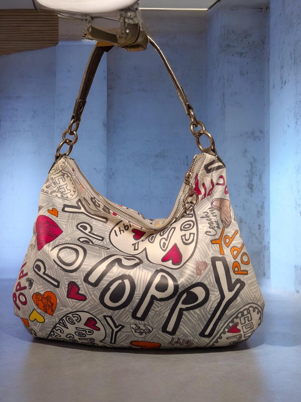Coach Poppy White Multi-Color Heart Print Hobo Shoulder Bag - Picture 2 of 6